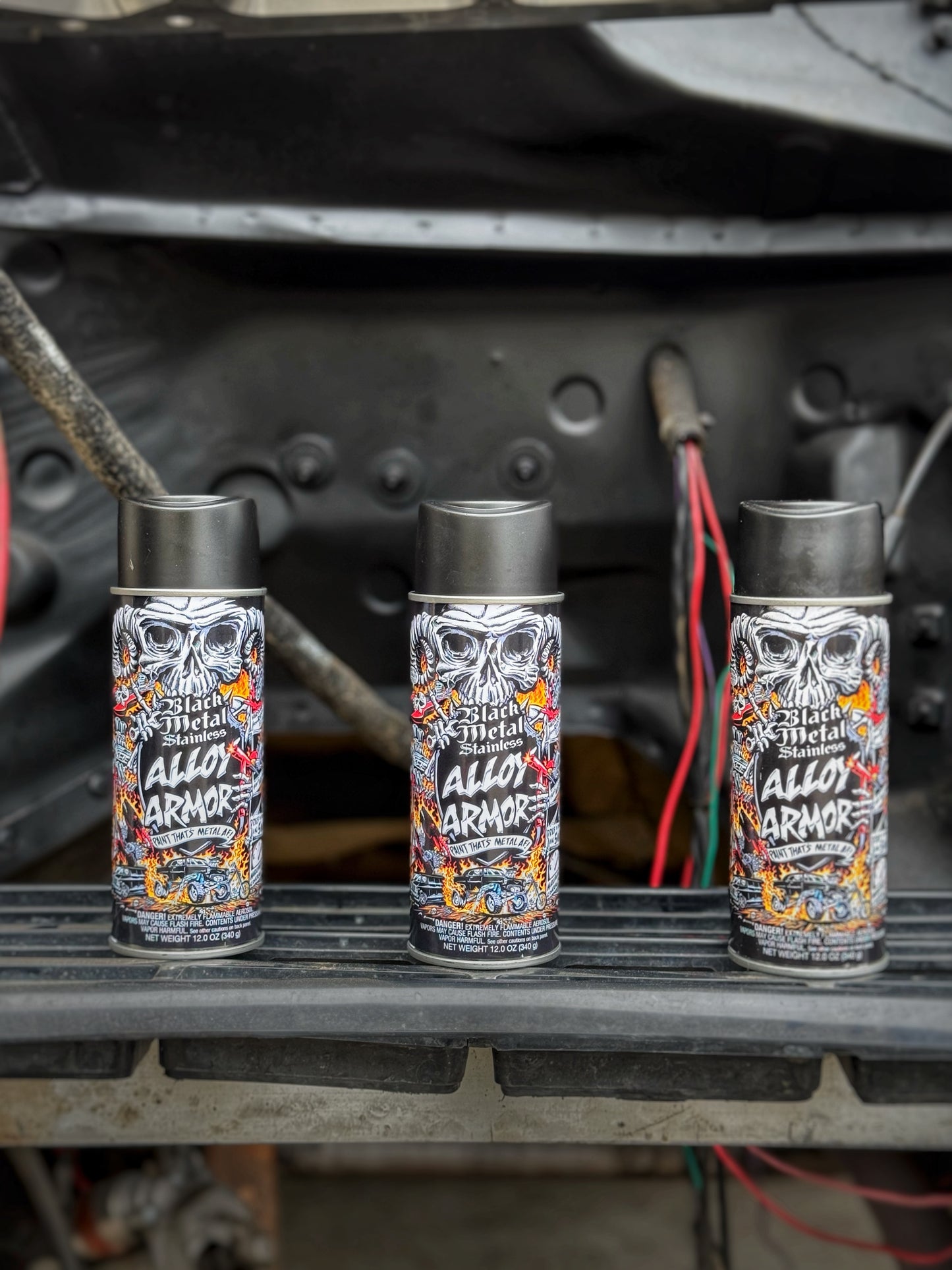 Black Metal Stainless (Single can)